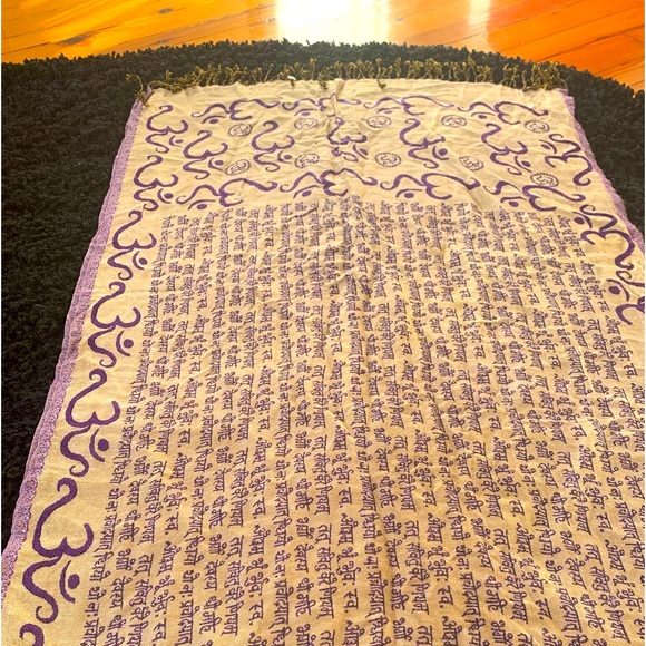 Indian reversible scarf or decoration - Picture 2 of 5